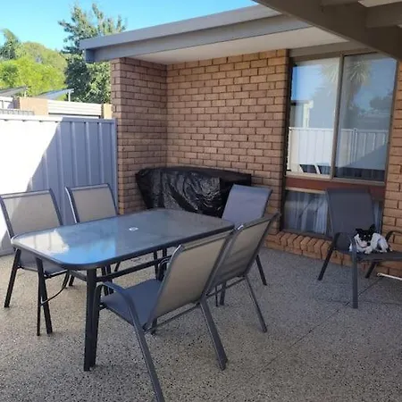 The Sturt Stay Mulwala Exterior photo